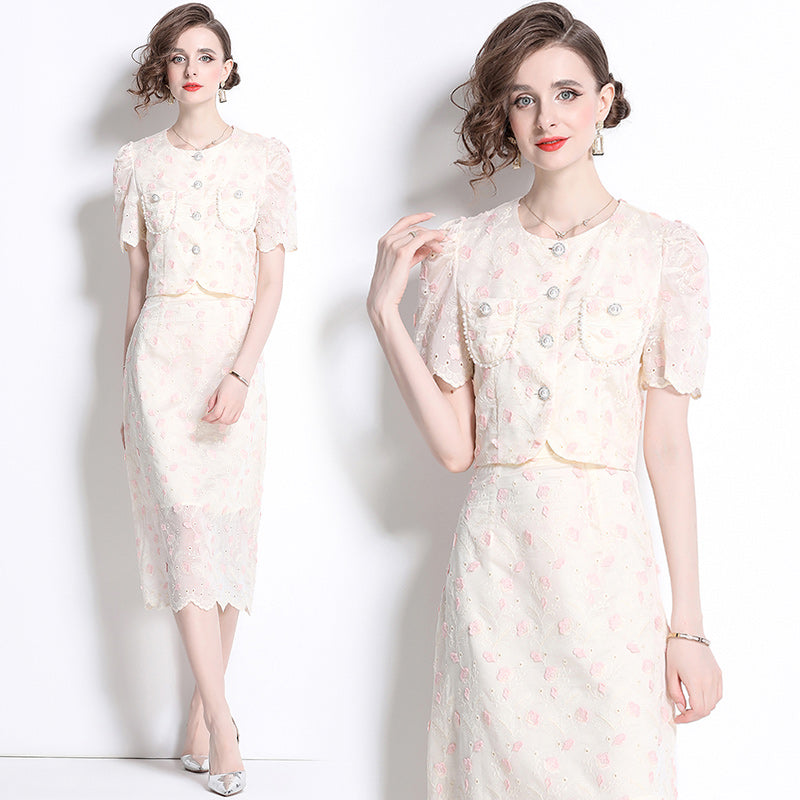 Original design high-end temperament paired with half skirt two-piece set, small fragrance fashion set