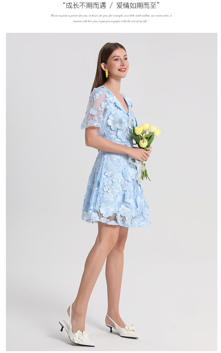 Artwork boutique handmade three-dimensional embroidered French solid color hem VL neck puff sleeve dress