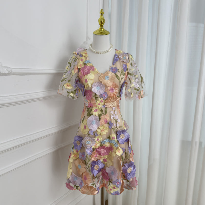 Meizhonggong boutique color handmade three-dimensional embroidered puff sleeve French pendulum dress