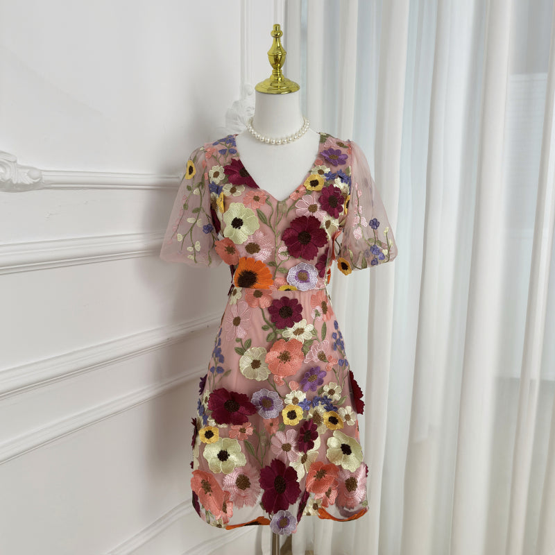 Meizhonggong boutique color handmade three-dimensional embroidered puff sleeve French pendulum dress