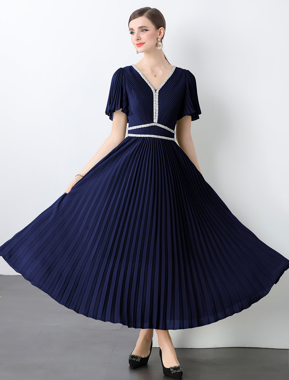 Original design for spring and summer three bedroom pleated oversized skirt with 4 colors to choose from