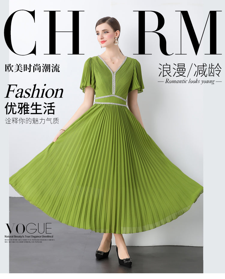 Original design for spring and summer three bedroom pleated oversized skirt with 4 colors to choose from