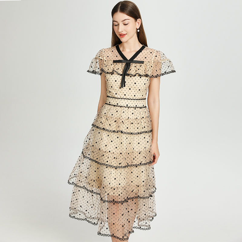 Original Design Heavy Industry Boutique Embroidery Plush Wave Point Wave style Shawl Cake Vintage Dress