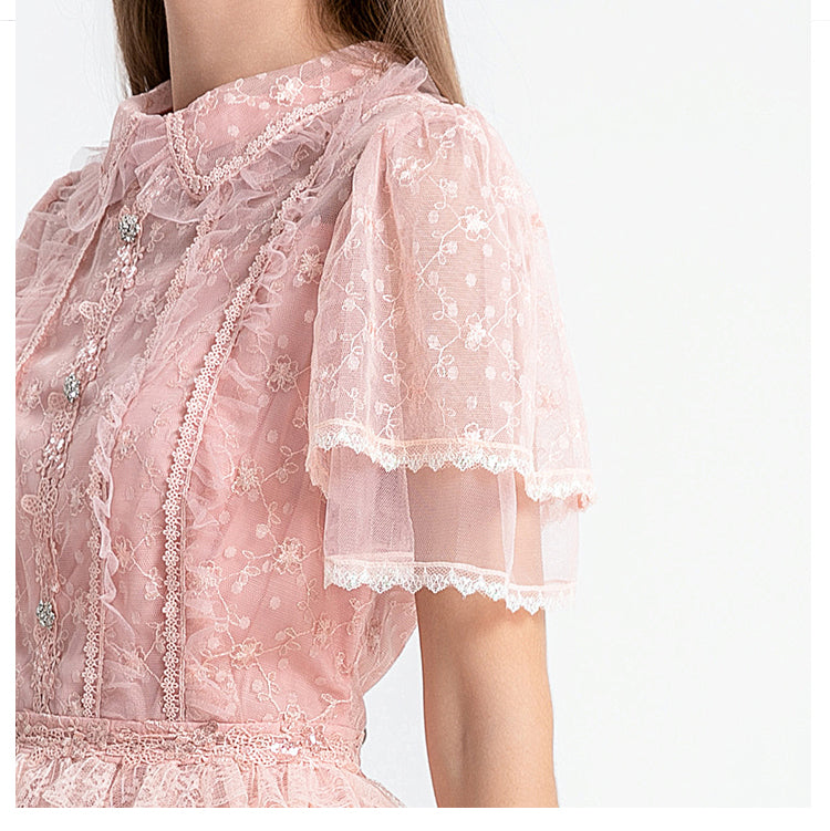 Short-sleeved French sweet lace cake skirt with a diamond waist temperament dress