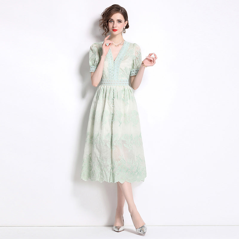 Original Design: Spring/Summer Embroidered V-neck Dress with Lace and Lace Charm Slimming Skirt