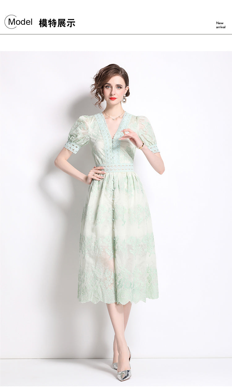 Original Design: Spring/Summer Embroidered V-neck Dress with Lace and Lace Charm Slimming Skirt