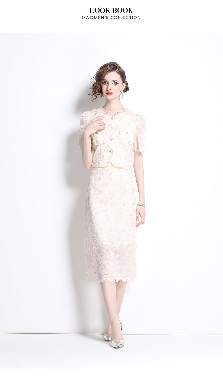 Original design high-end temperament paired with half skirt two-piece set, small fragrance fashion set