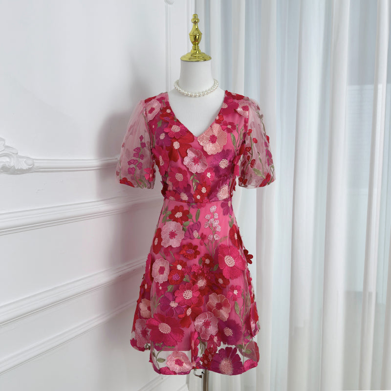 Meizhonggong boutique color handmade three-dimensional embroidered puff sleeve French pendulum dress