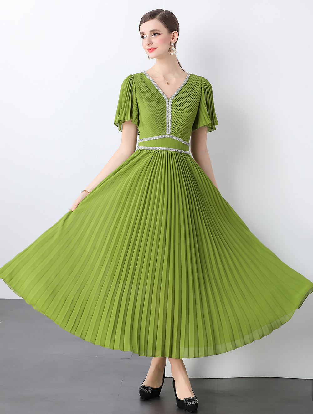 Original design for spring and summer three bedroom pleated oversized skirt with 4 colors to choose from