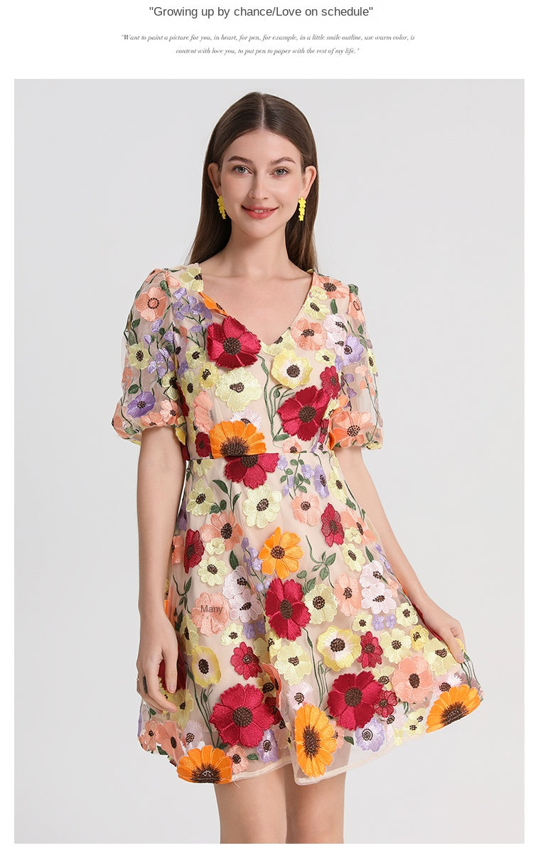 Meizhonggong boutique color handmade three-dimensional embroidered puff sleeve French pendulum dress