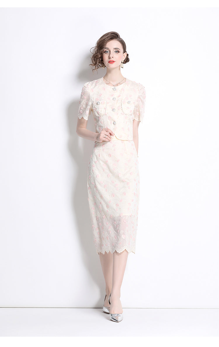 Original design high-end temperament paired with half skirt two-piece set, small fragrance fashion set