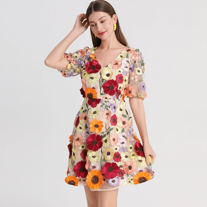 Meizhonggong boutique color handmade three-dimensional embroidered puff sleeve French pendulum dress