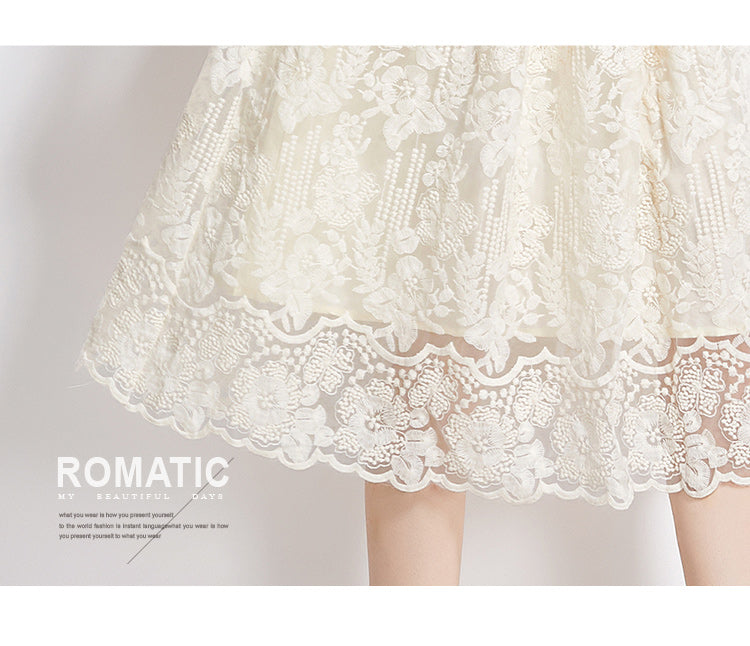 Original design for spring and summer long sleeved small fragrance style set light luxury temperament water-soluble lace skirt two-piece set
