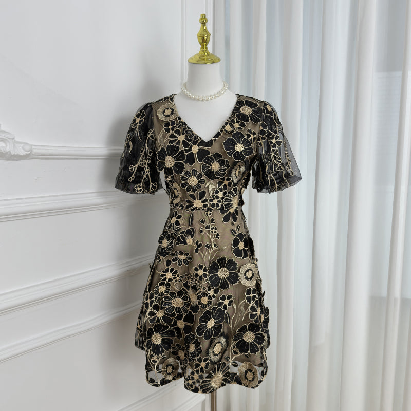 Meizhonggong boutique color handmade three-dimensional embroidered puff sleeve French pendulum dress
