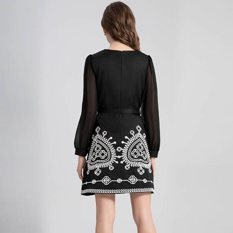 Original Design Light Luxury Heavy Industry Chiffon Splicing Plate Belt Embroidered High Waist Slimming Style Dress