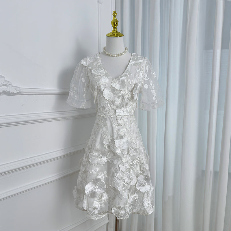 Artwork boutique handmade three-dimensional embroidered French solid color hem VL neck puff sleeve dress