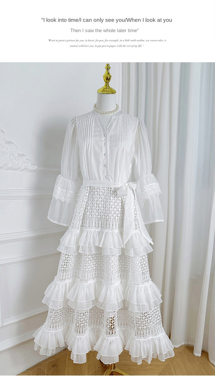 French retro court-style cut-out lace patchwork with fungus trim and flared sleeves at the waist