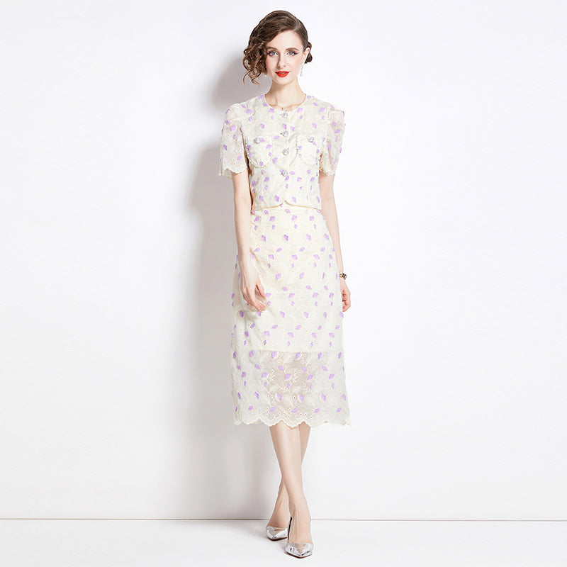 Original design high-end temperament paired with half skirt two-piece set, small fragrance fashion set