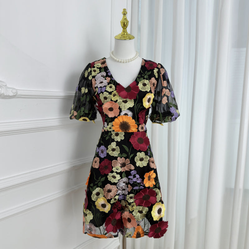 Meizhonggong boutique color handmade three-dimensional embroidered puff sleeve French pendulum dress
