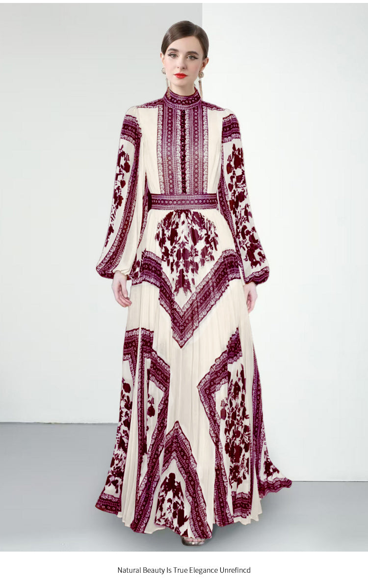 Original design for spring and summer printed evening gown, long pleated dress with large display