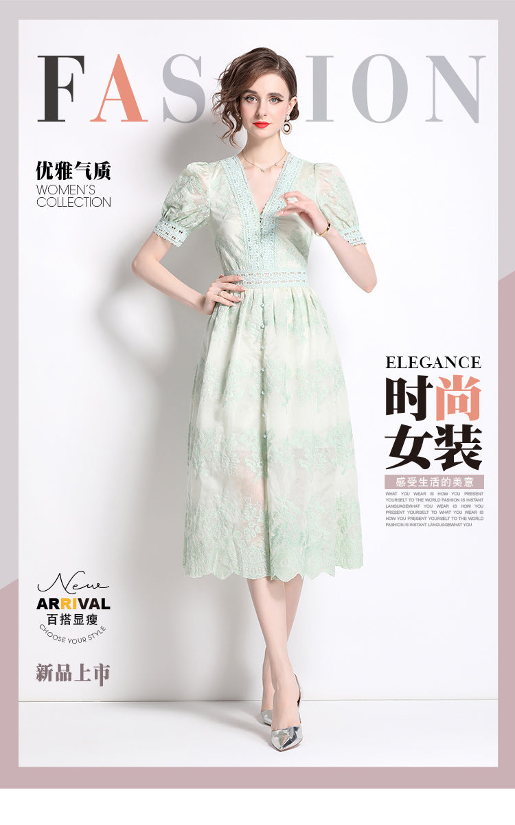 Original Design: Spring/Summer Embroidered V-neck Dress with Lace and Lace Charm Slimming Skirt