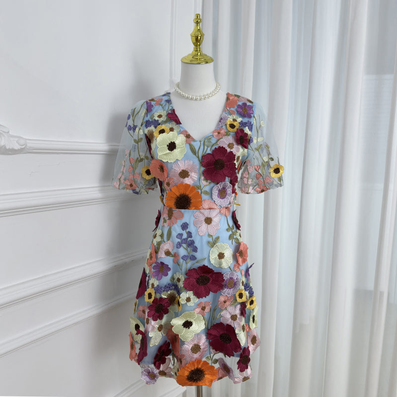 Meizhonggong boutique color handmade three-dimensional embroidered puff sleeve French pendulum dress