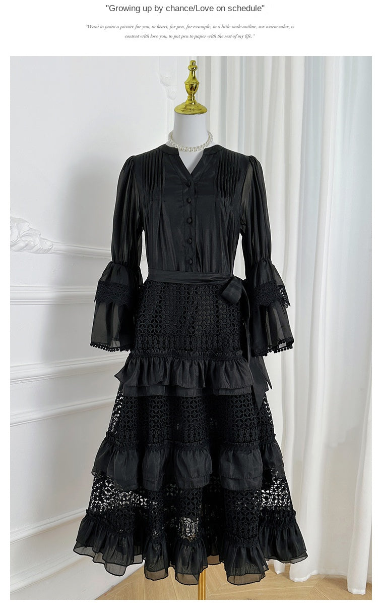 French retro court-style cut-out lace patchwork with fungus trim and flared sleeves at the waist