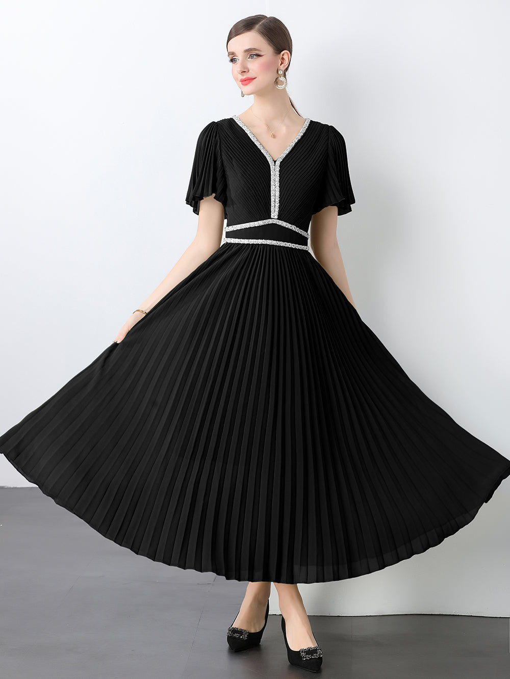 Original design for spring and summer three bedroom pleated oversized skirt with 4 colors to choose from