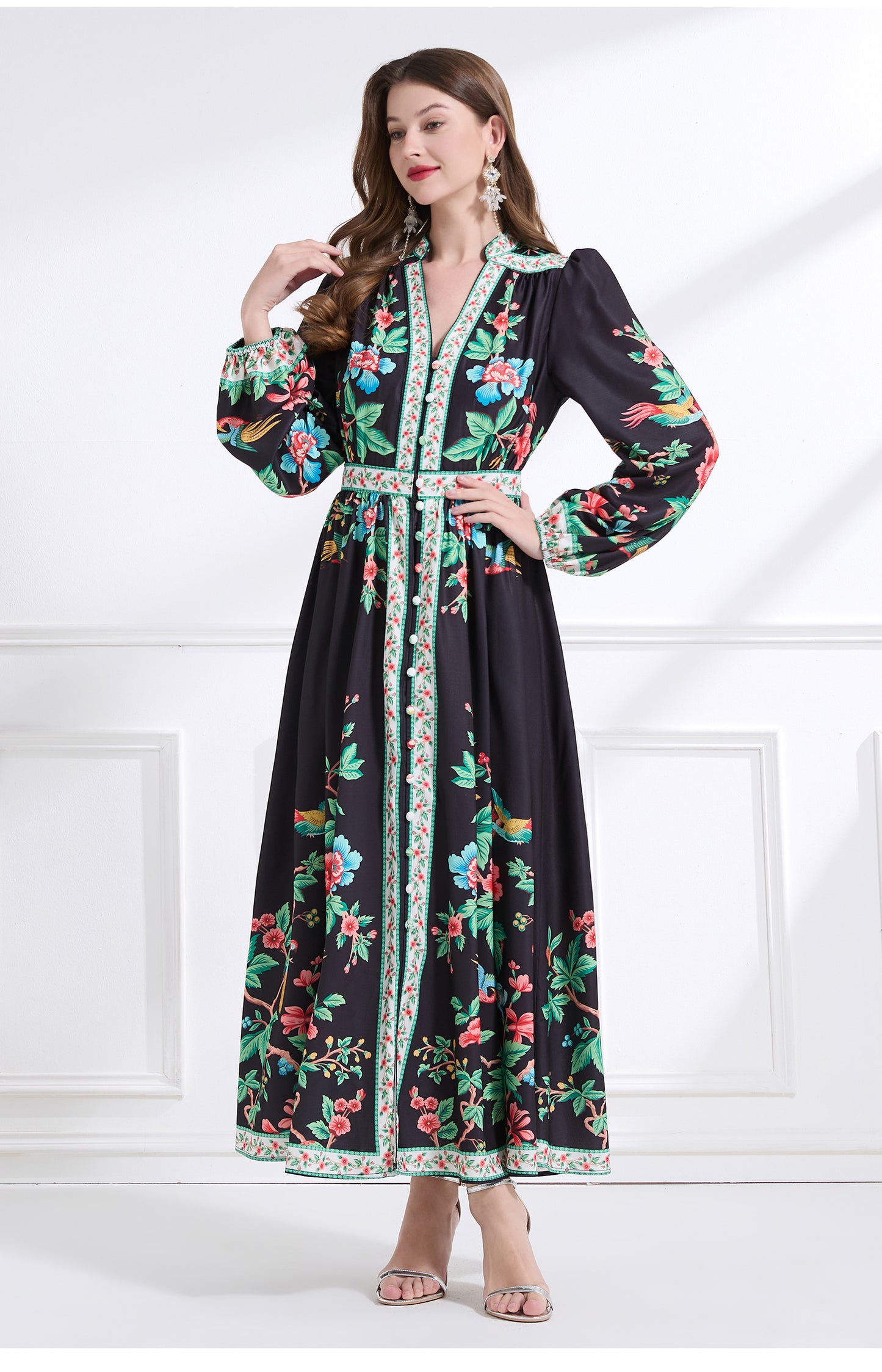 Original design Spring/summer resort-style V-neck, linen, floral, printed, balloon-sleeved, waist-cinching, ruffled maxi skirt
