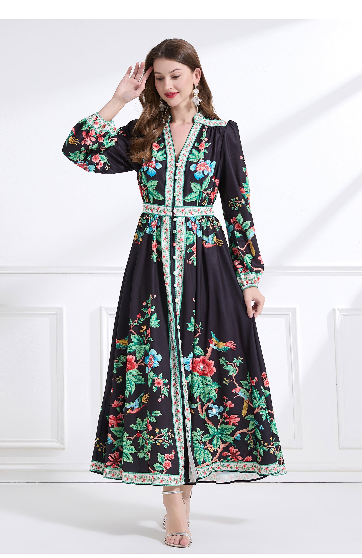 Original design Spring/summer resort-style V-neck, linen, floral, printed, balloon-sleeved, waist-cinching, ruffled maxi skirt