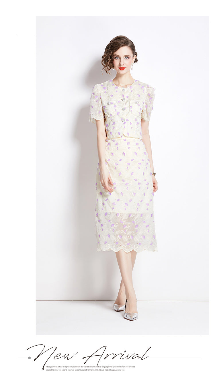Original design high-end temperament paired with half skirt two-piece set, small fragrance fashion set