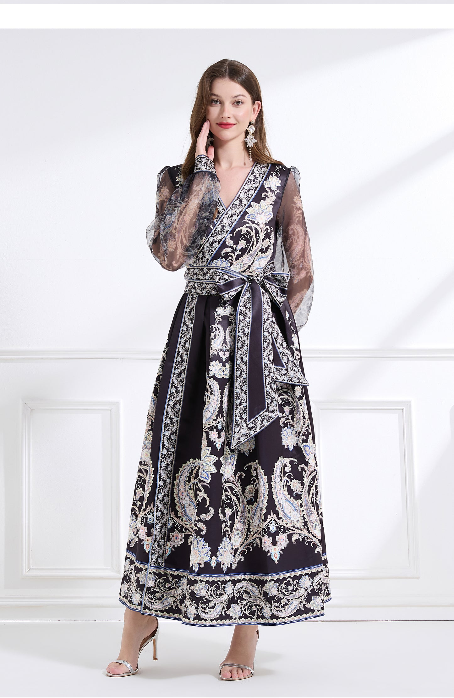 Original design - spring/summer resort-style lace-up wrap skirt, balloon sleeves, cross collar print, wide hem ruffle skirt