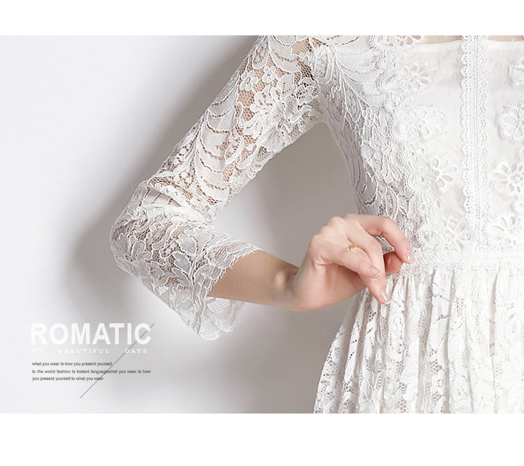 Original design for spring and summer lace slim fit lace dress with a slimming and age reducing mid length skirt for women