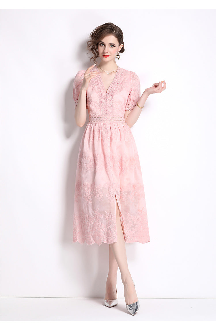 Original Design: Spring/Summer Embroidered V-neck Dress with Lace and Lace Charm Slimming Skirt