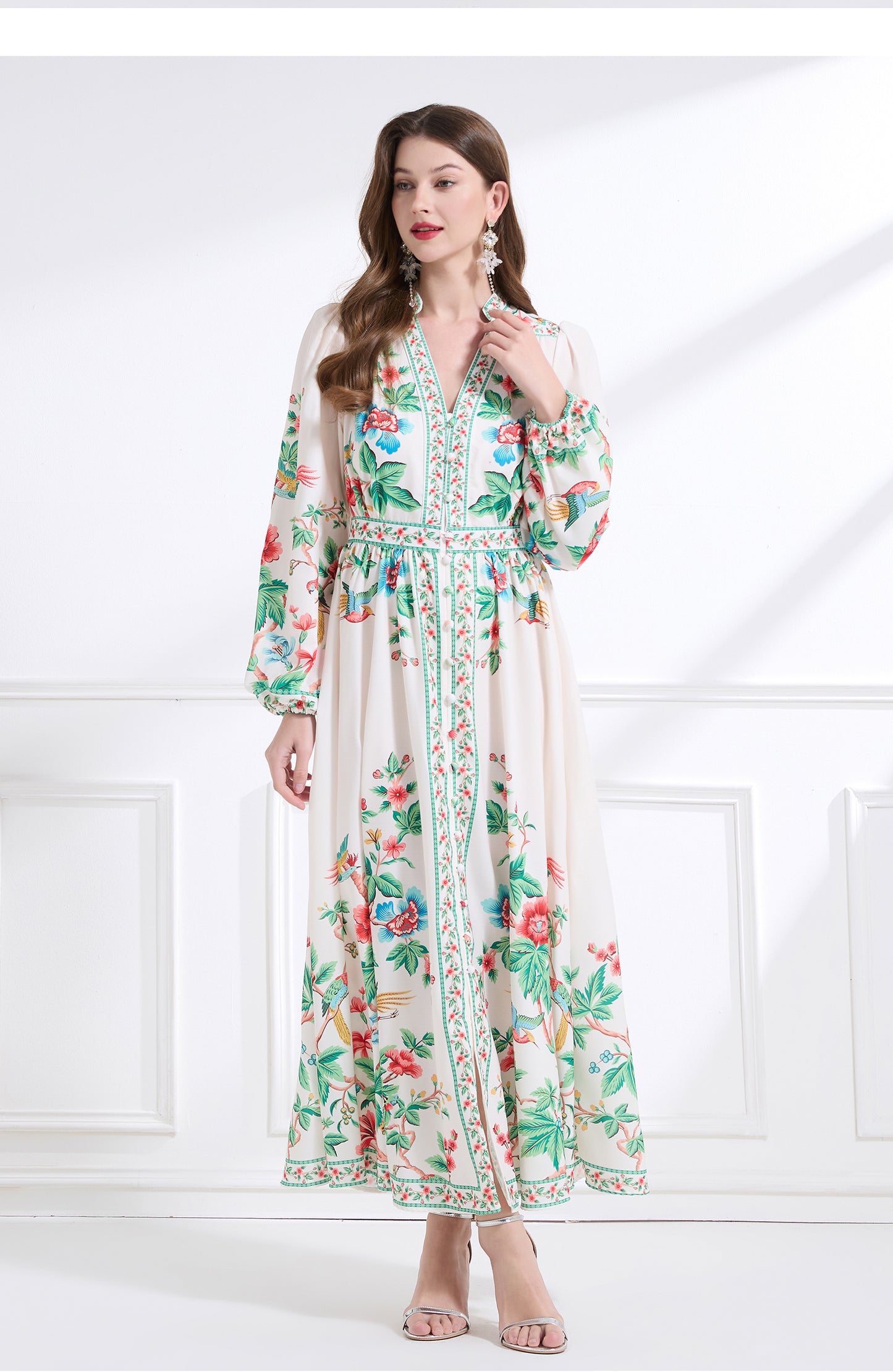 Original design Spring/summer resort-style V-neck, linen, floral, printed, balloon-sleeved, waist-cinching, ruffled maxi skirt