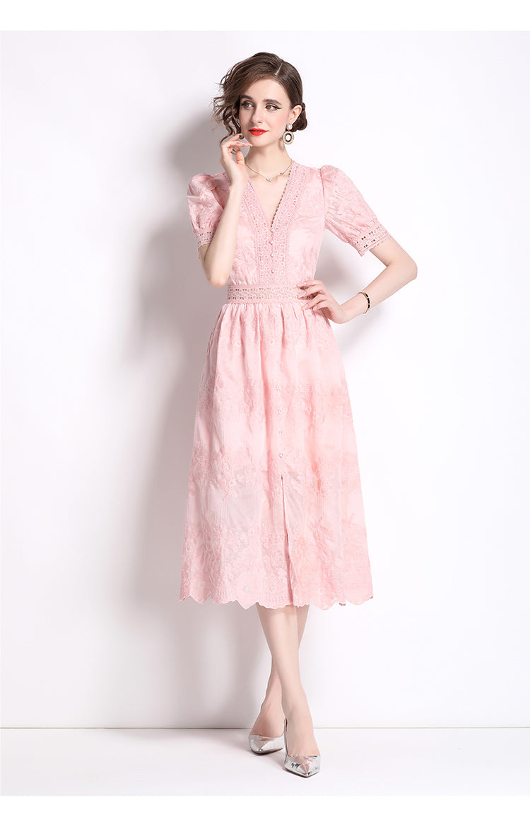Original Design: Spring/Summer Embroidered V-neck Dress with Lace and Lace Charm Slimming Skirt