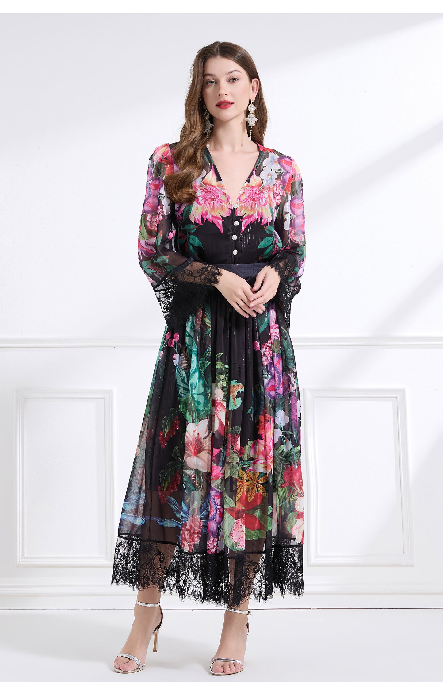 Original design Spring/summer resort V-neck lace print suit with waist ruffle maxi dress