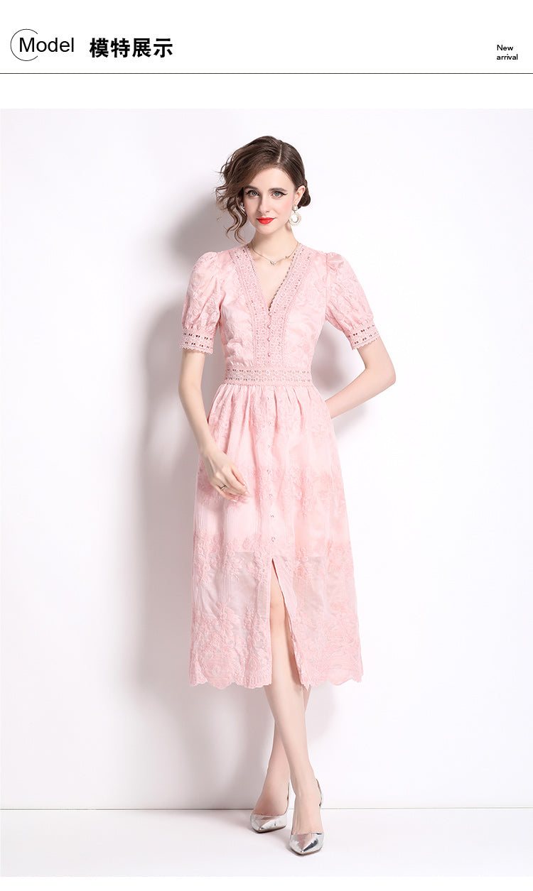 Original Design: Spring/Summer Embroidered V-neck Dress with Lace and Lace Charm Slimming Skirt