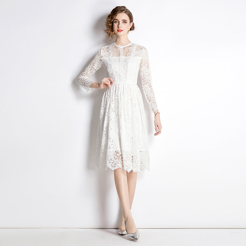 Original design for spring and summer lace slim fit lace dress with a slimming and age reducing mid length skirt for women