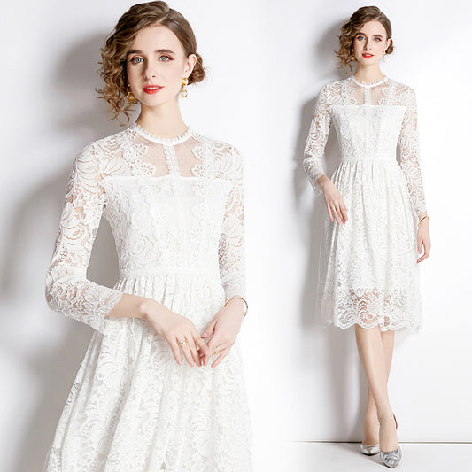 Original design for spring and summer lace slim fit lace dress with a slimming and age reducing mid length skirt for women