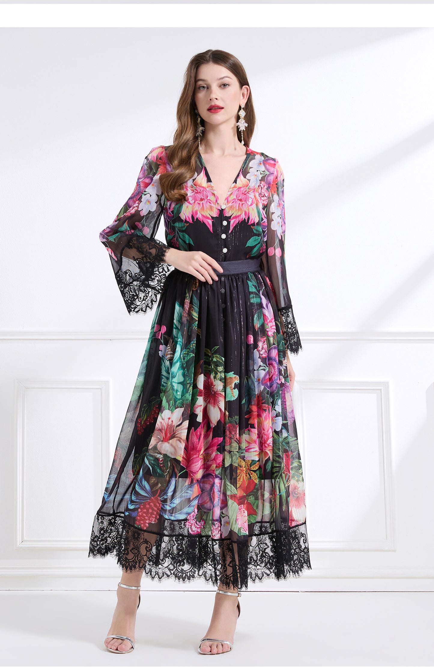 Original design Spring/summer resort V-neck lace print suit with waist ruffle maxi dress