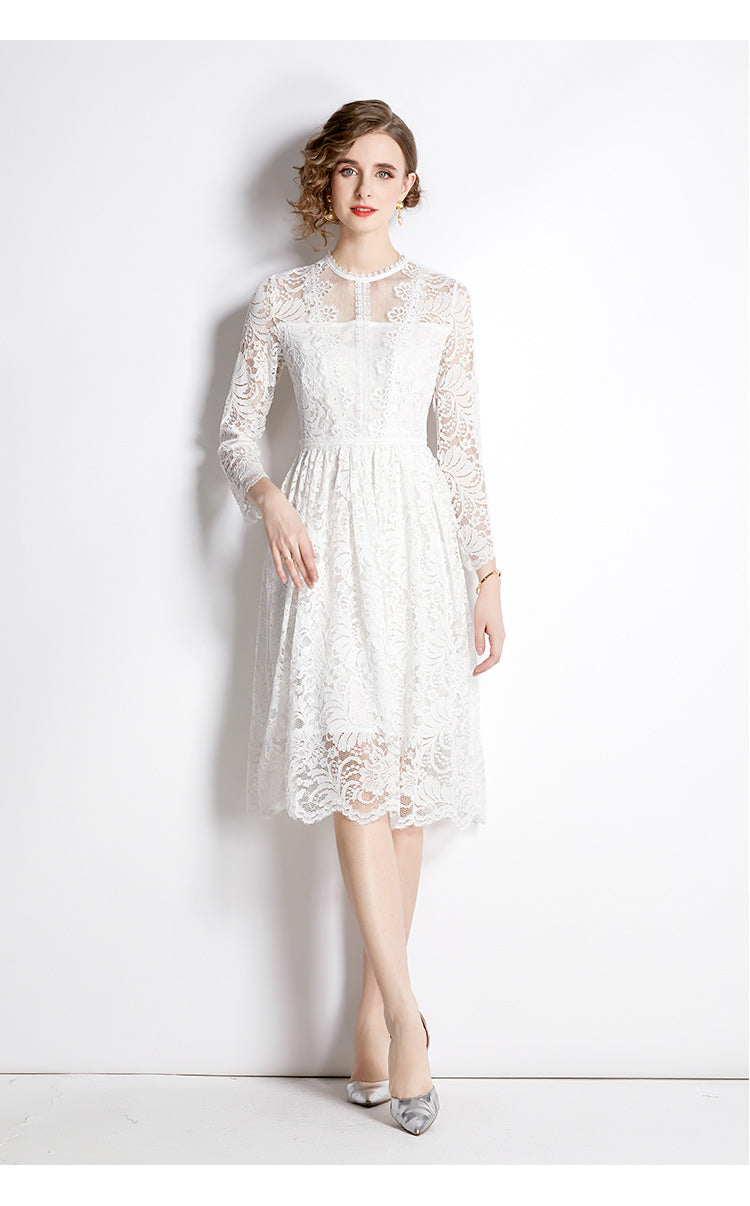 Original design for spring and summer lace slim fit lace dress with a slimming and age reducing mid length skirt for women