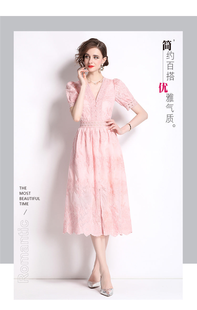 Original Design: Spring/Summer Embroidered V-neck Dress with Lace and Lace Charm Slimming Skirt