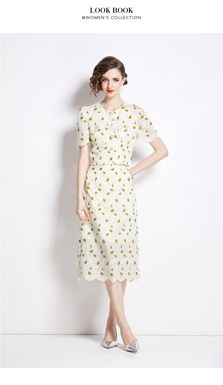 Original design high-end temperament paired with half skirt two-piece set, small fragrance fashion set